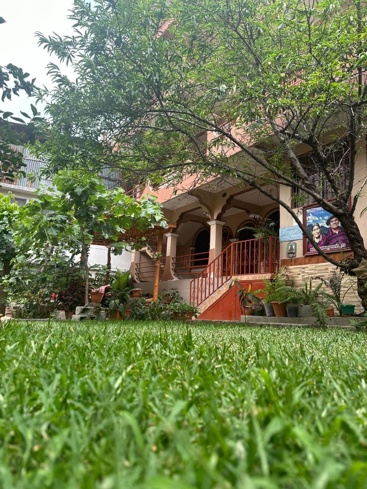 Hospedaje Gonzalez San Pedro La Laguna Bagian luar foto